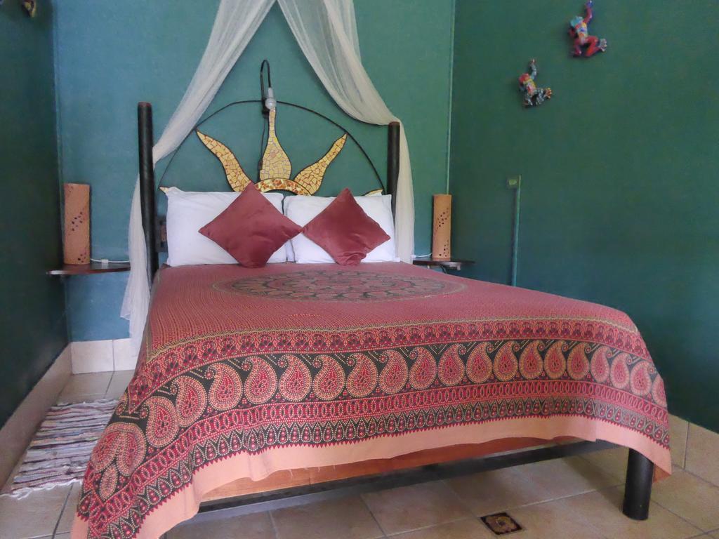 Bed & Breakfast Lucky Bug
